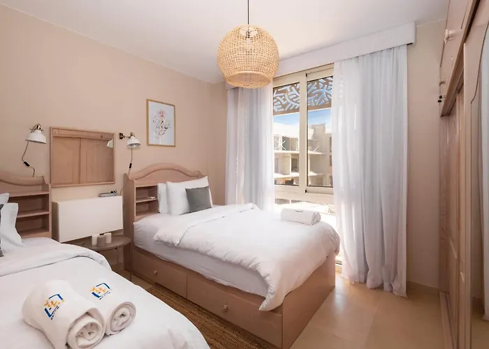 Dashing 2 Bdr Mangroovy Free Pool & Access Hurghada